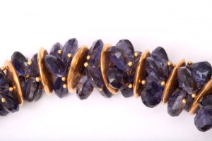 A close up of the bottom of a bracelet