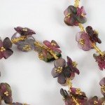 A close up of the flower chain